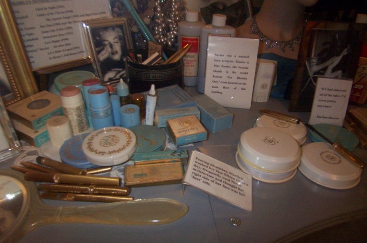 marilynmonroe_maxfactormuseum_bornunicorn