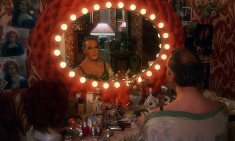 lacageauxfolles_bornunicorn