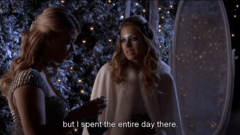 prettylittleliars_s05e13_perfume_bornunicorn (5)
