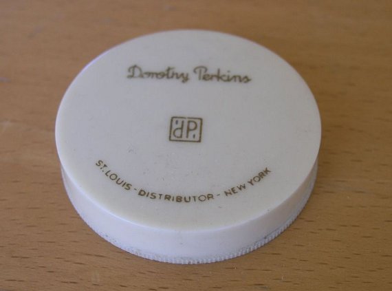 dorothyperkinsvintage_bornunicorn