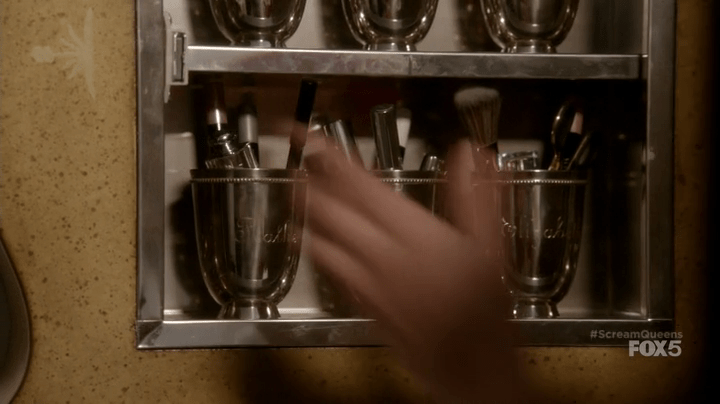 screamqueens_s01e07_bornunicorn (3)