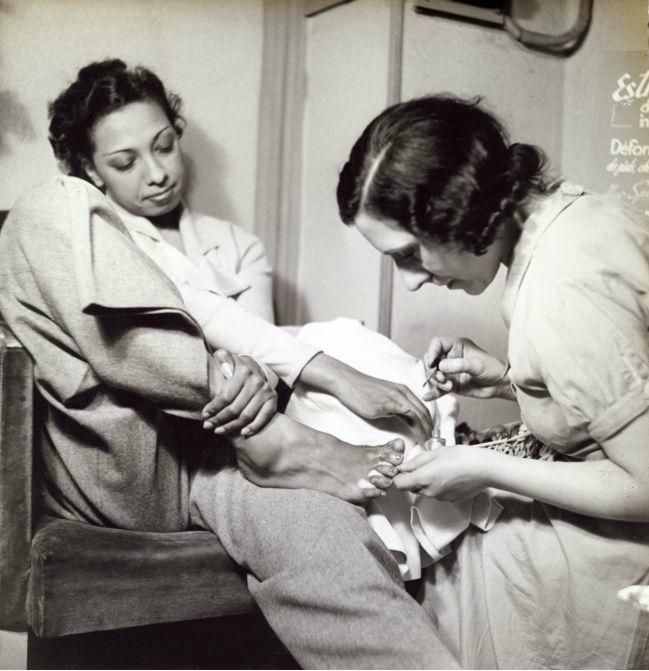 josephinebakerpedicure_bornunicorn