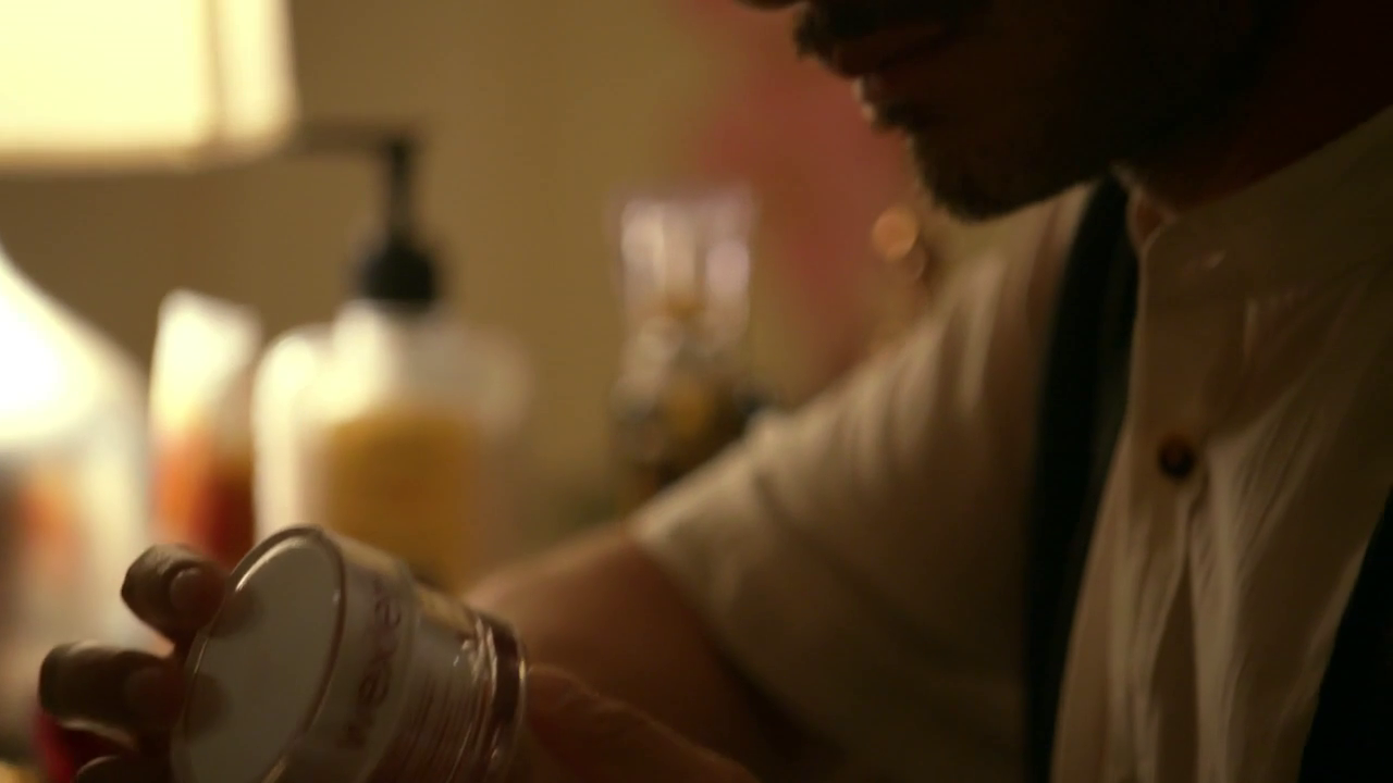 mozartinthejungle_s02e03_bornunicorn (1)