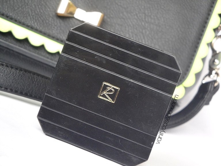 revlontouchandglowmoisturizingpowderreviewandswatches1