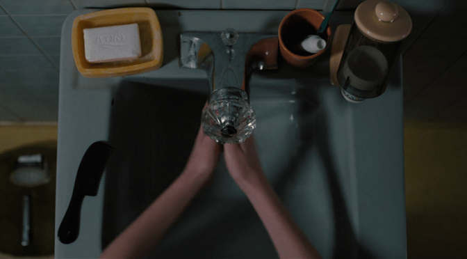 Stranger Things S02E01 (MADMAX)