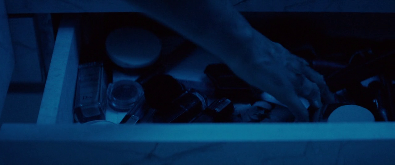 atomicblonde_bornunicorn (1)