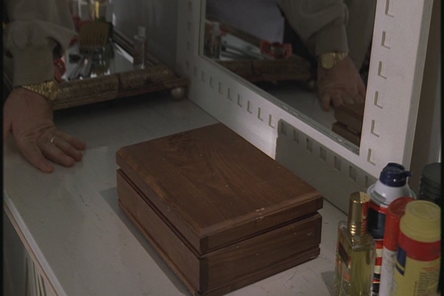 thesopranos_s02e13_bornunicorn