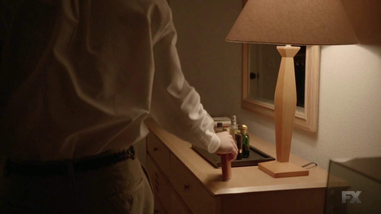 americancrimestory_s02e08_bornunicorn (1)