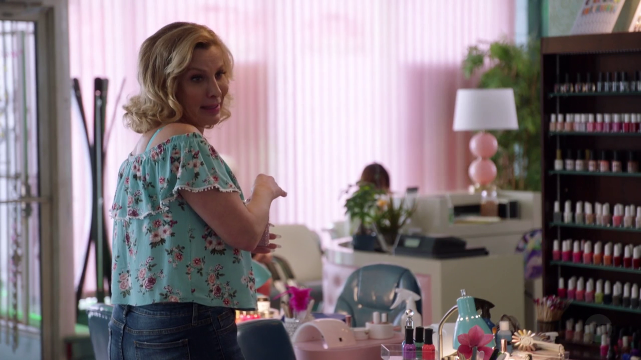 claws_s02e02_bornunicorn (2)