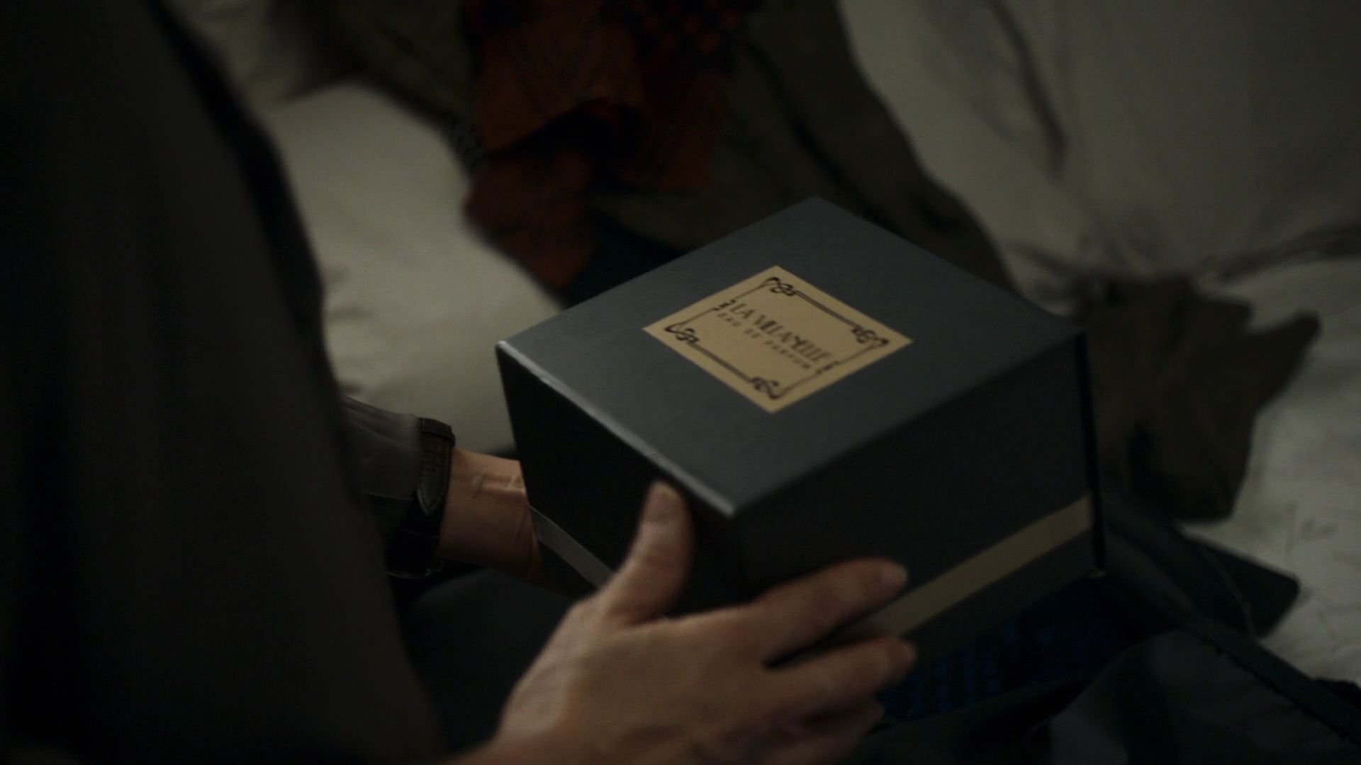 killingeve__s01e05_bornunicorn