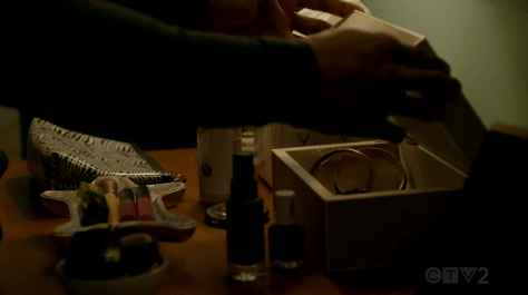 howtogetawaywithmurder_s05e13_bornunicorn (1)