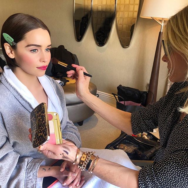 jilliandempsey_emiliaclarke_oscars2019_bornunicorn (2)
