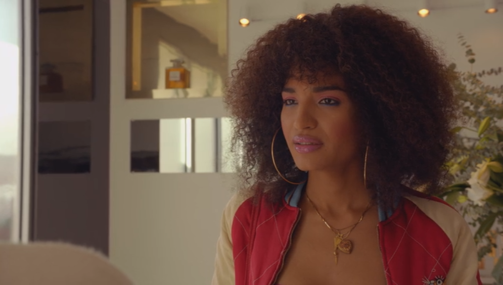 pose_s01e01_bornunicorn