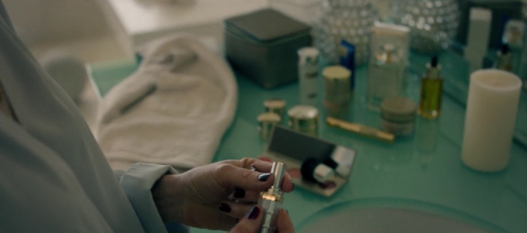 blackmirror_s05e03_bornunicorn (2)