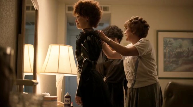 Selena: the Series S01E03 (And the Winner is…)