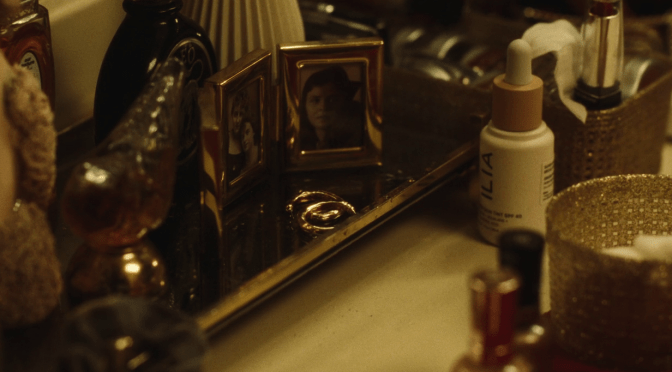 Euphoria S02E05 (Stand Still Like the Hummingbird)